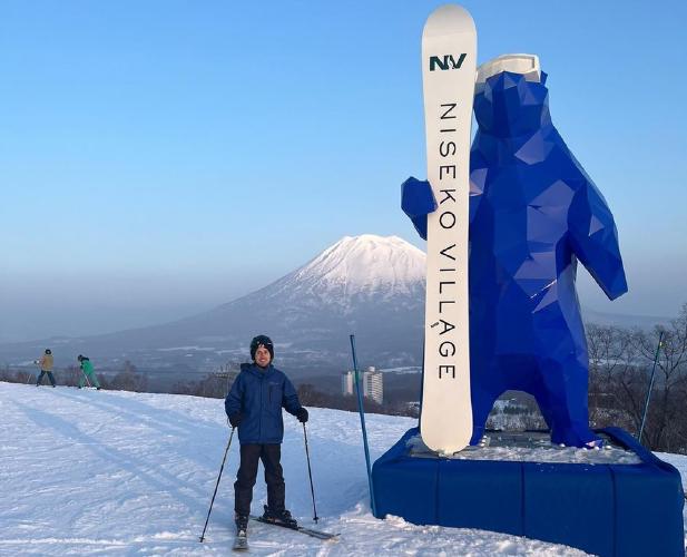 skiing